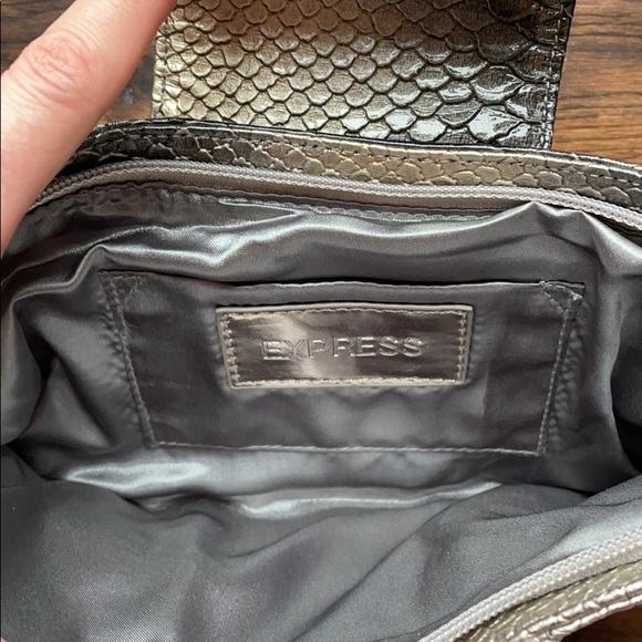 Express ombré clutch reptile scales gold silver - Picture 5 of 5